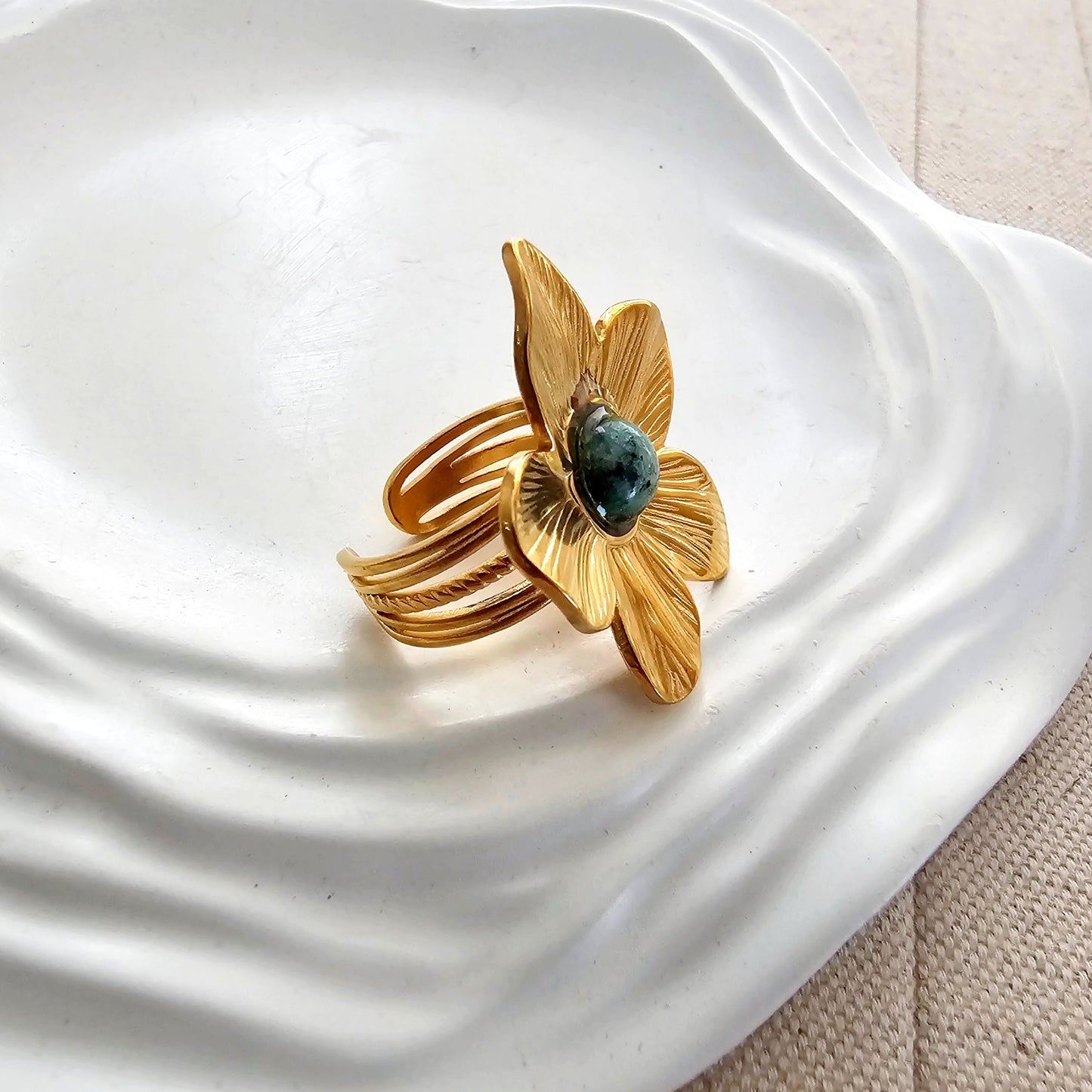 Bianca Gold Flower Ring